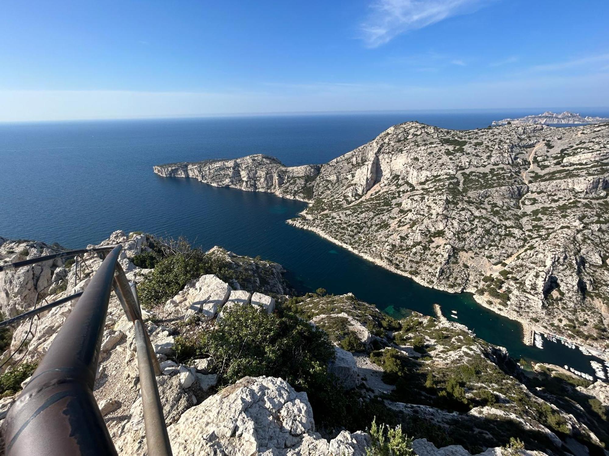 Vue Mer Le Panoramique Vieux-Port De Marseille Exterior photo
